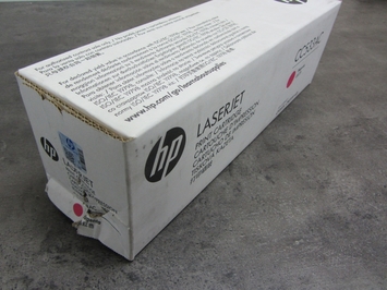 Картридж HP CLJ CM2320nf / 2320fxi / CP2025dn / CP2025n magenta CC533A ~ 2 800 стр@5% (A4) original Пошкоджено коробку! - Фото №1